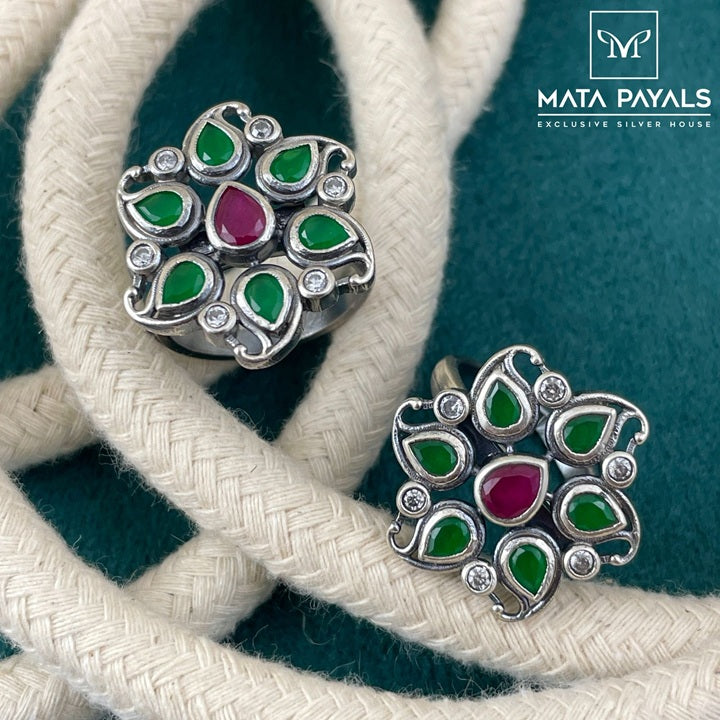 Attractive Green Toe Ring