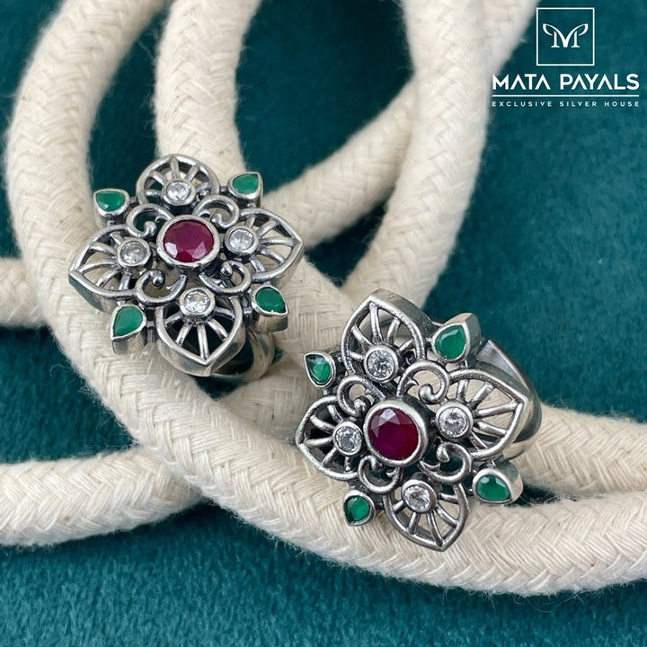 Attractive Cut Stone Toe Ring