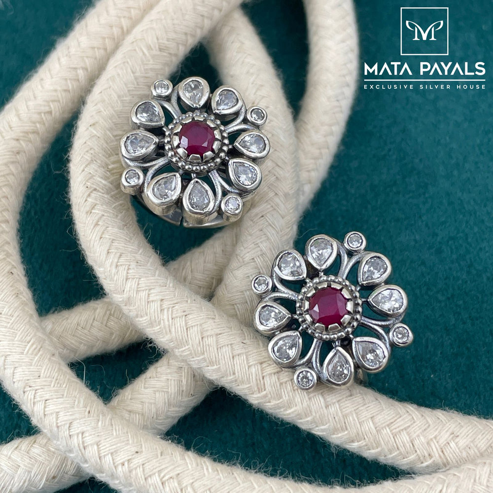 Suspenseful Toe Ring