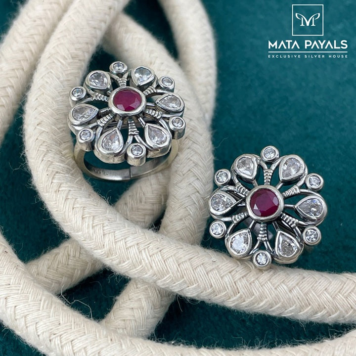 Eccentric Toe Ring