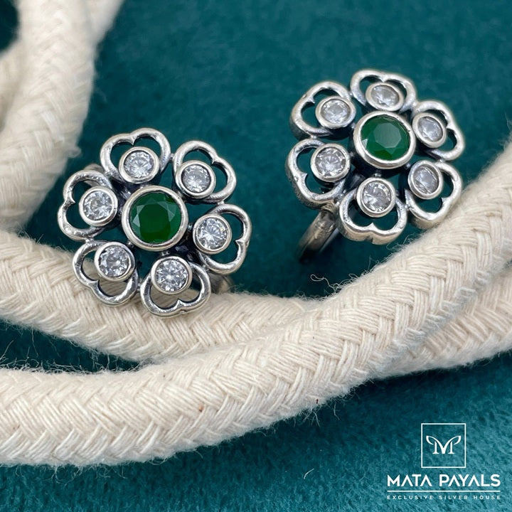 Lovely Cut Stone Toe Ring