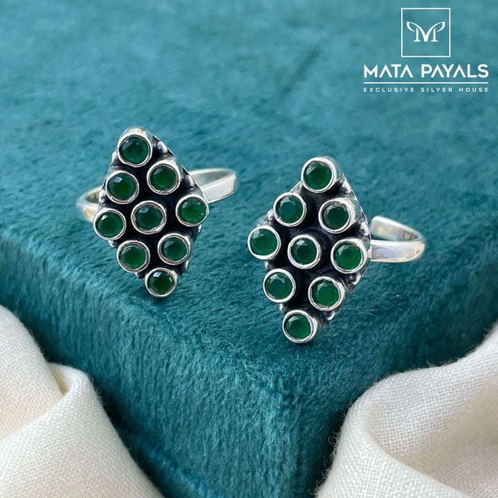 Elegant Green Stone Toe Ring