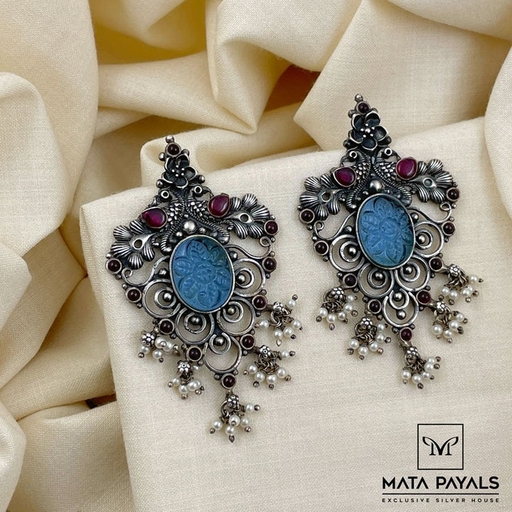 Blue Onyx Carved Earring