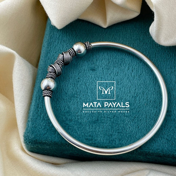 Incredible Silver Kada