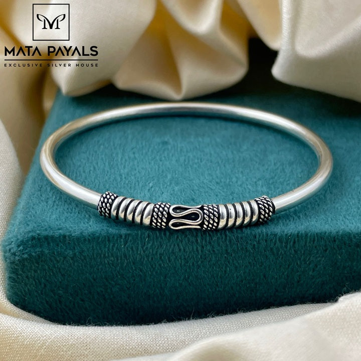 Lovable Oxidised Kada