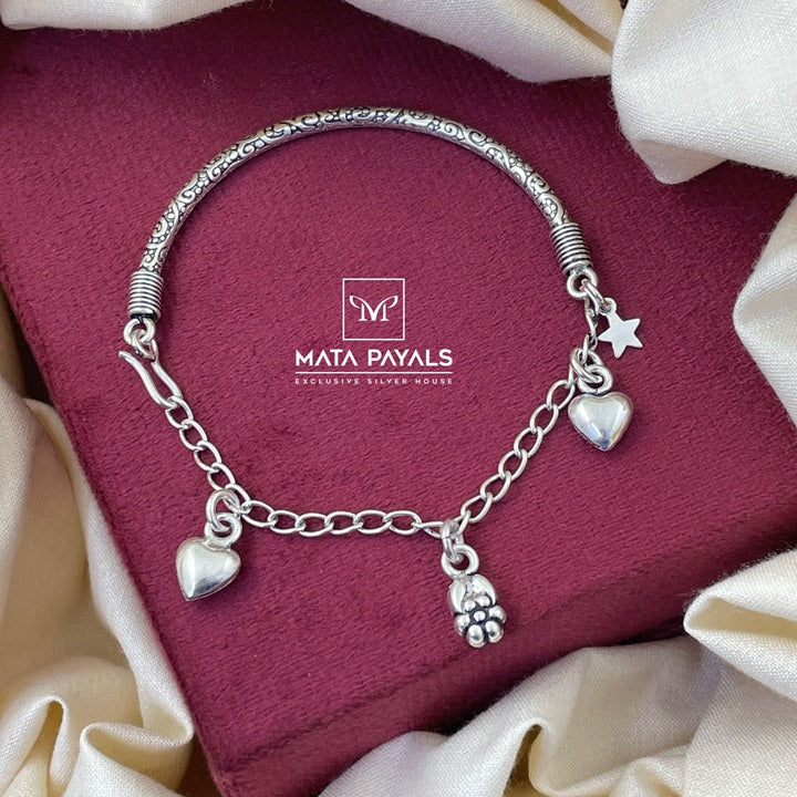 Attractive Oxidised Kada