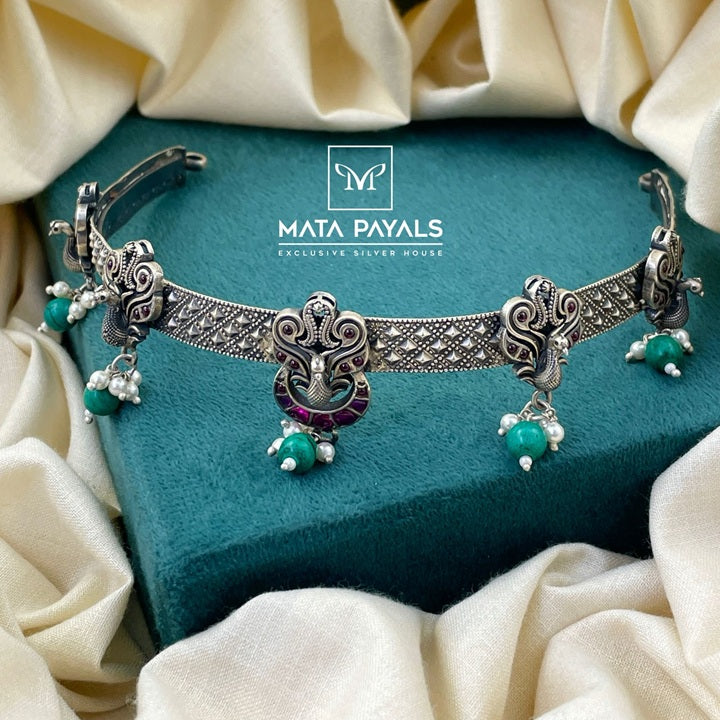 Beautiful Mayura Choker