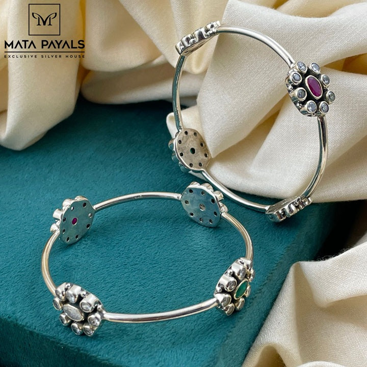 Charming Cut Stone Bangle