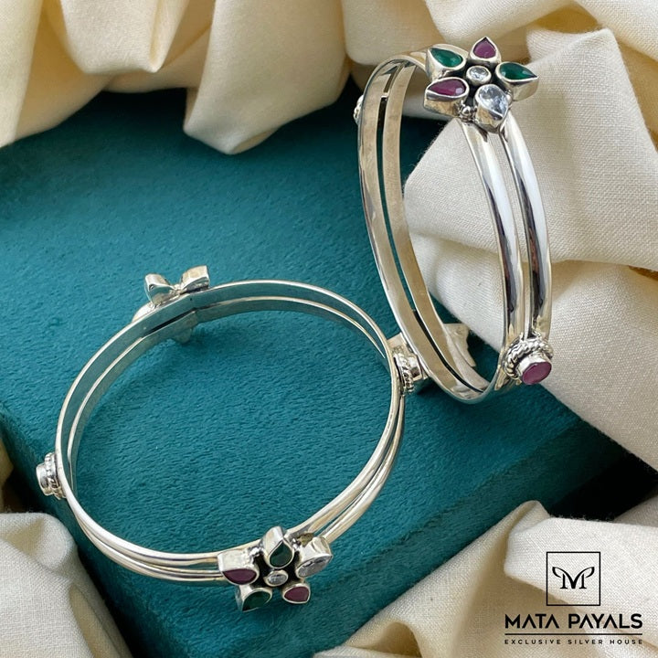 Ravishing Floral Bangle