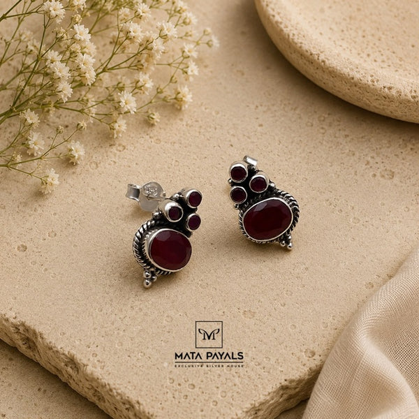Cute Cut Stone Stud