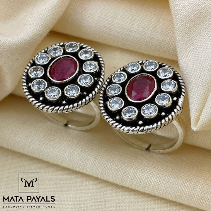 Dazzling Silver Toe Ring