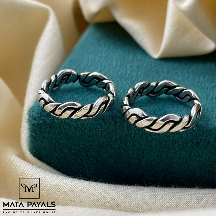 Gorgeous Oxidised Toe Ring