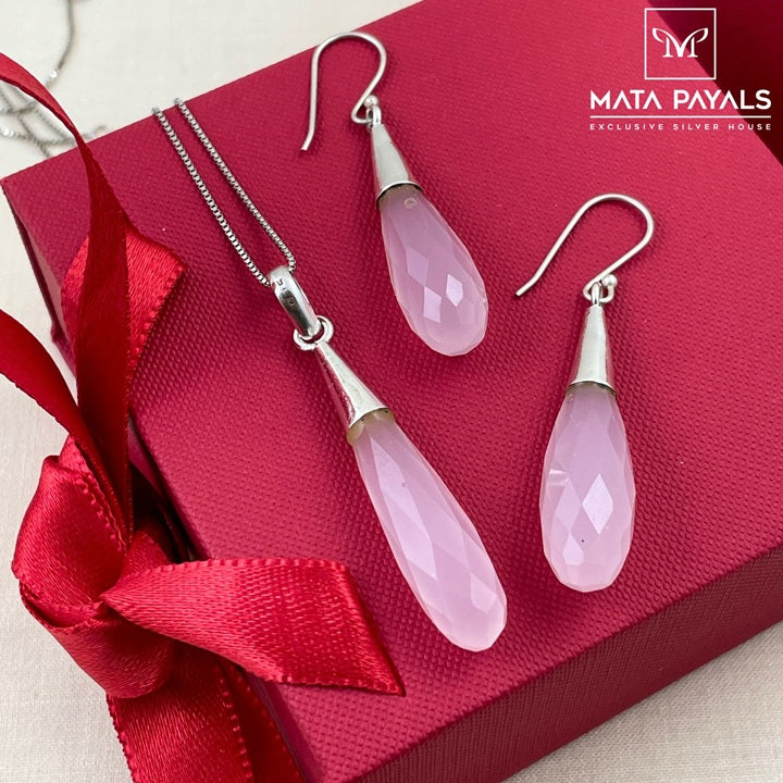 Fabulous Onyx Pendant Set