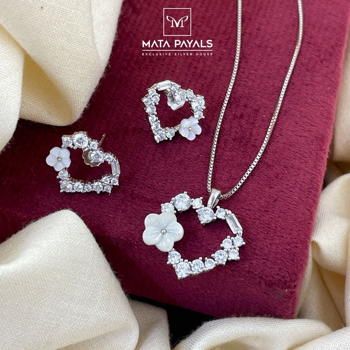 Zircon Pendant Set