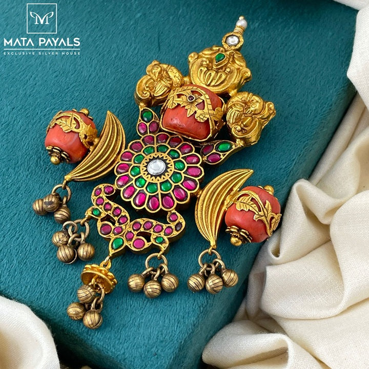Luxurious Kundan Pendant