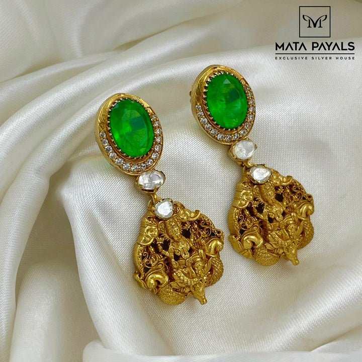 Graceful Green Hangings