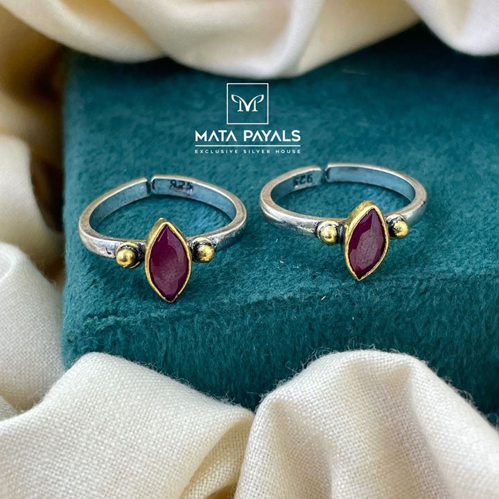 Graceful Dual Tone Toe Ring