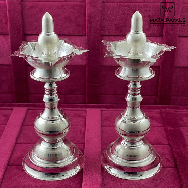 Artistic Plain Silver Deepa