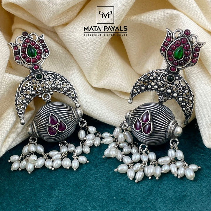 Glamming Oxidised Chandbali