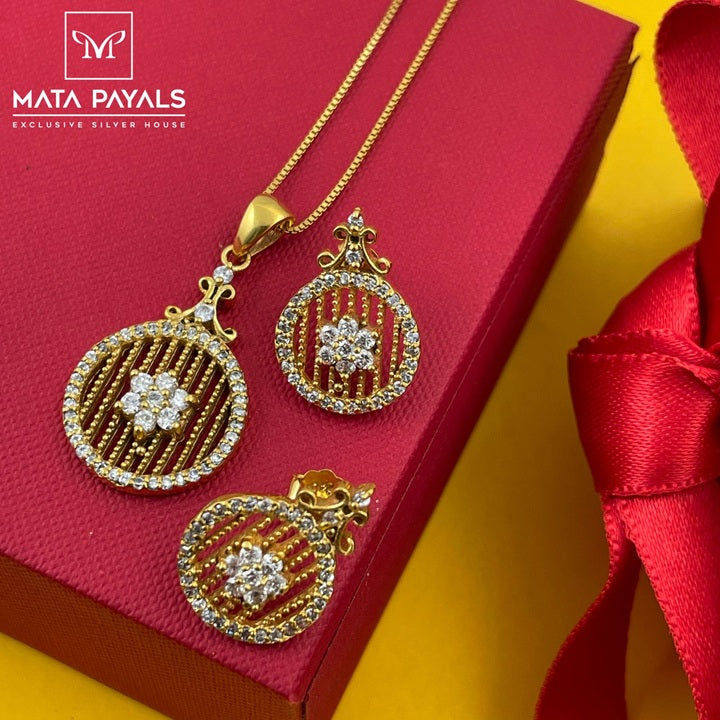 Fractionable Zircon Pendant Set