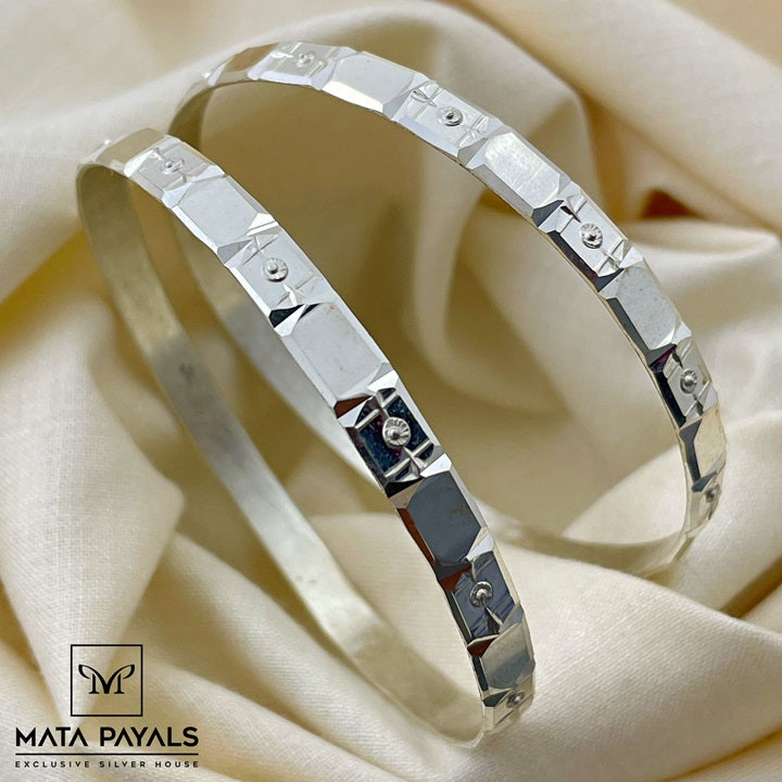Plain Silver Bangle