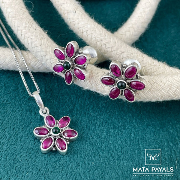 Floral Pendant Set