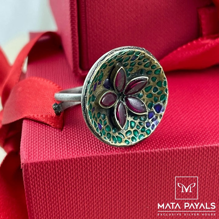Attractive Oxidised Ring