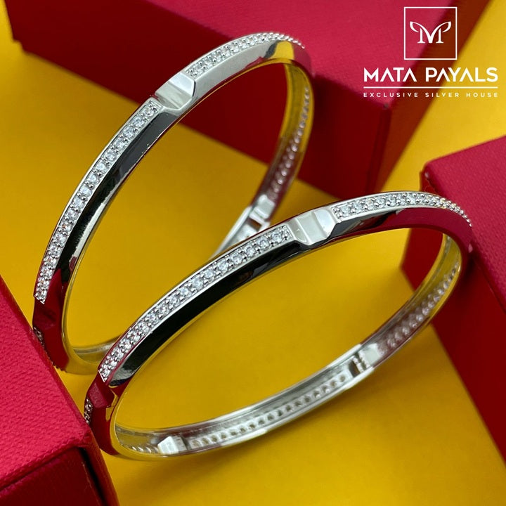 Charming Zircon Bangle