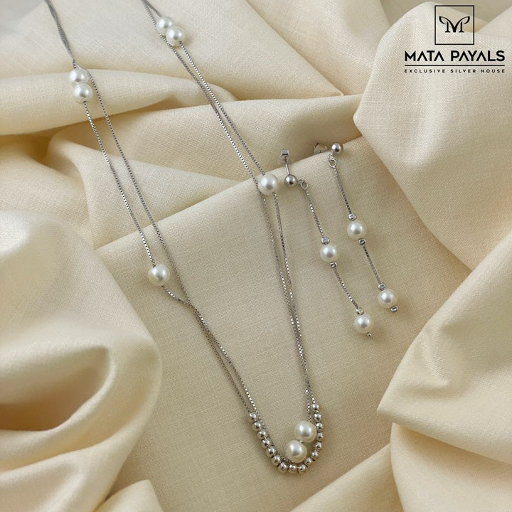 Exclusive Silver Pearl Pendant Set