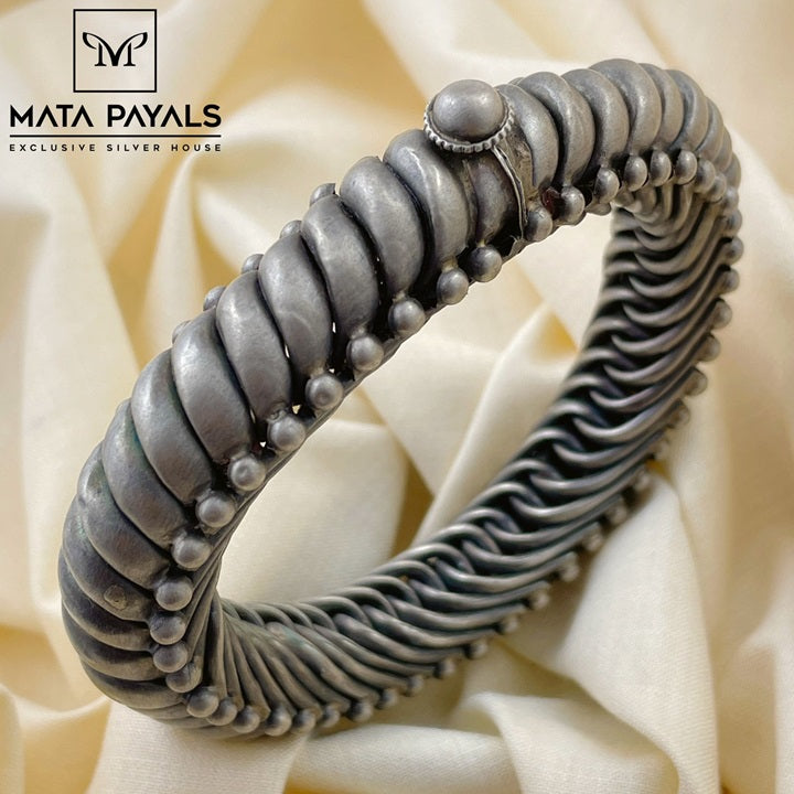 Unique Oxidised Kada
