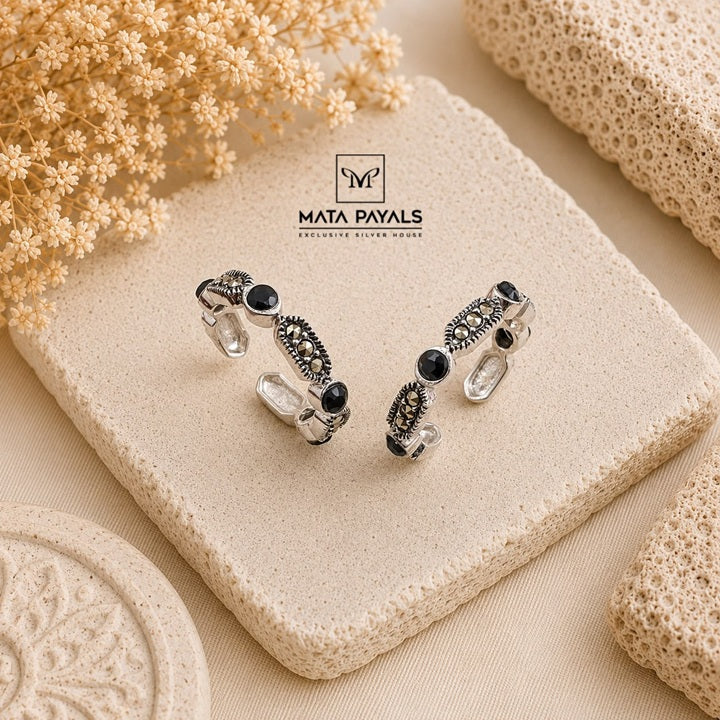 Charming Marcasite Toe Eing