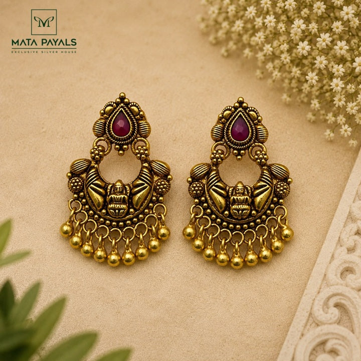 Alluring Silver Chandbali