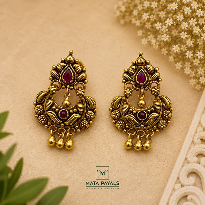 Attractive Chandbali
