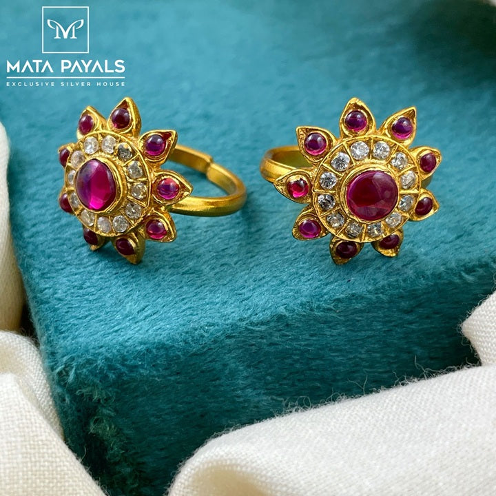 Gorgeous Round Toe Ring