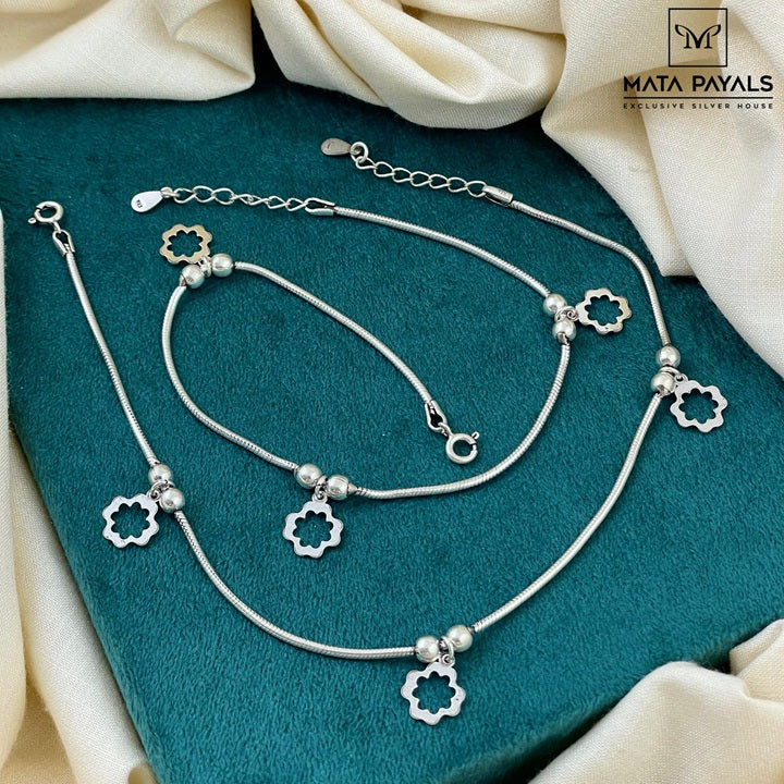 Glamorous Oxidised Anklet