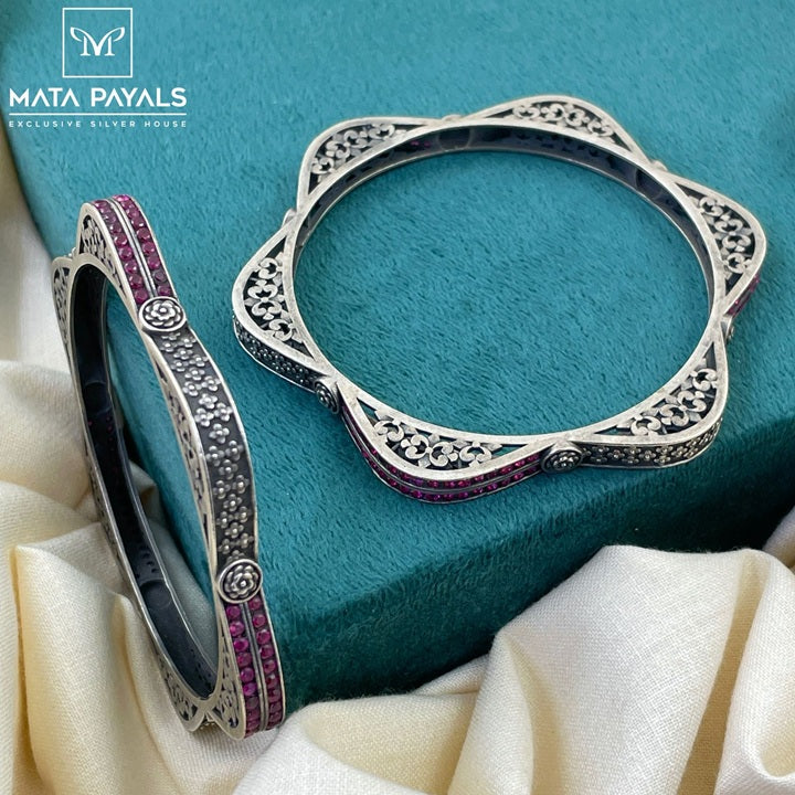 Gorgeous Oxidised Silver Bangle