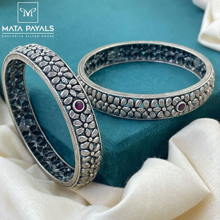 Floral Oxidised Kemp Bangles