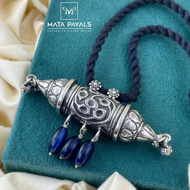 Pretty Pendant Necklace