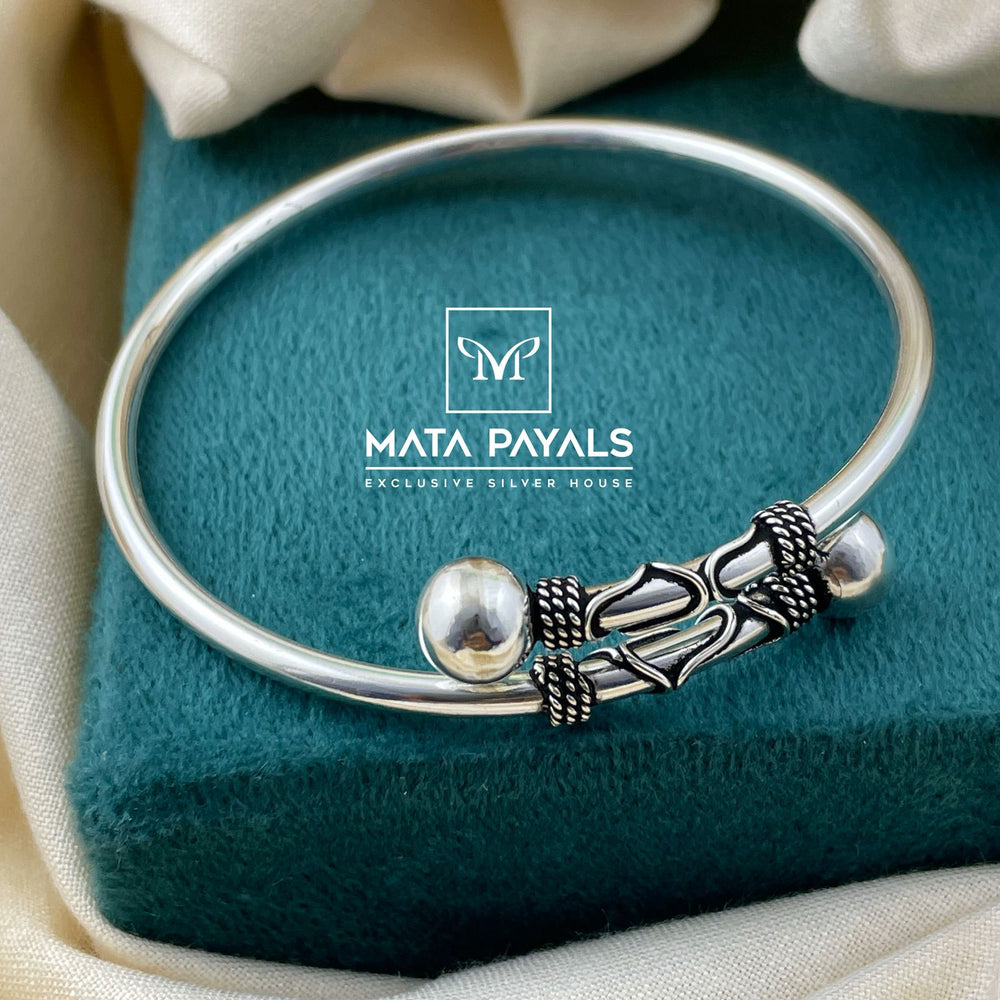 Shining Silver Kada