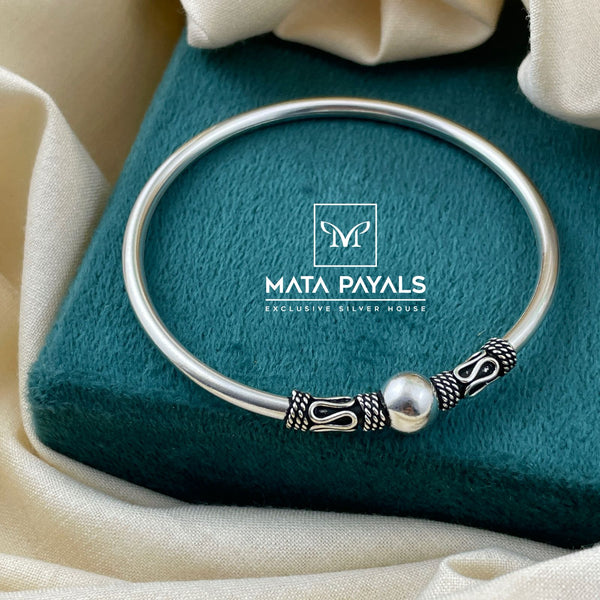 Delightful Oxidised Kada