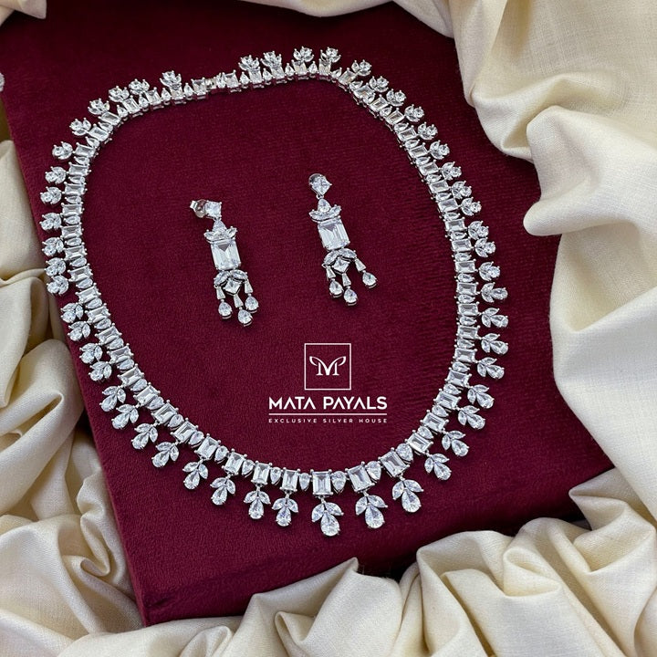 Bright Zircon Rhodium Necklace