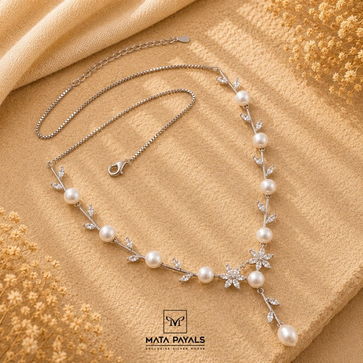 Delightful Zircon Necklace