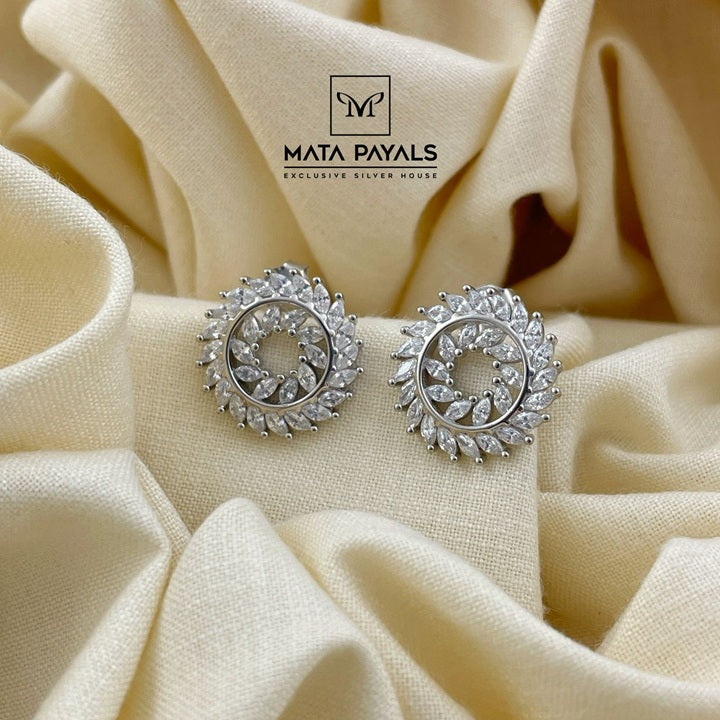 Ravishing Zircon Stud