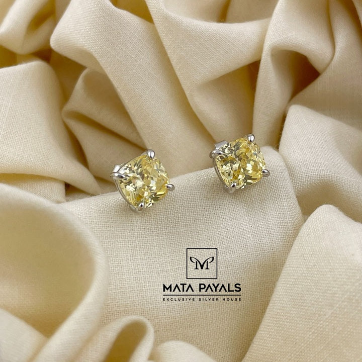 Yellow Stone Stud