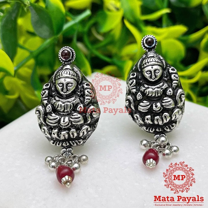Devi Lakshmi Oxidised Stud