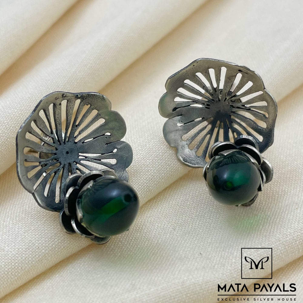 Elegant Flower Oxidised Stud