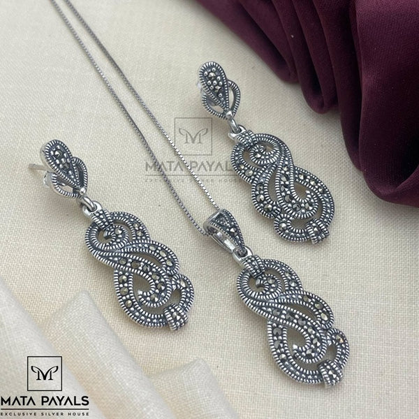 Fulgent Marcasite Pendant Set