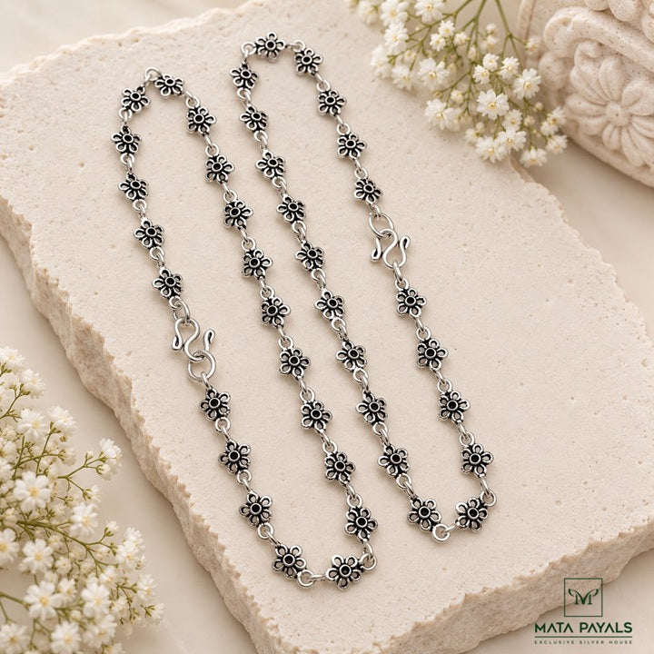 Pretty Oxidised Flower Leg Chain