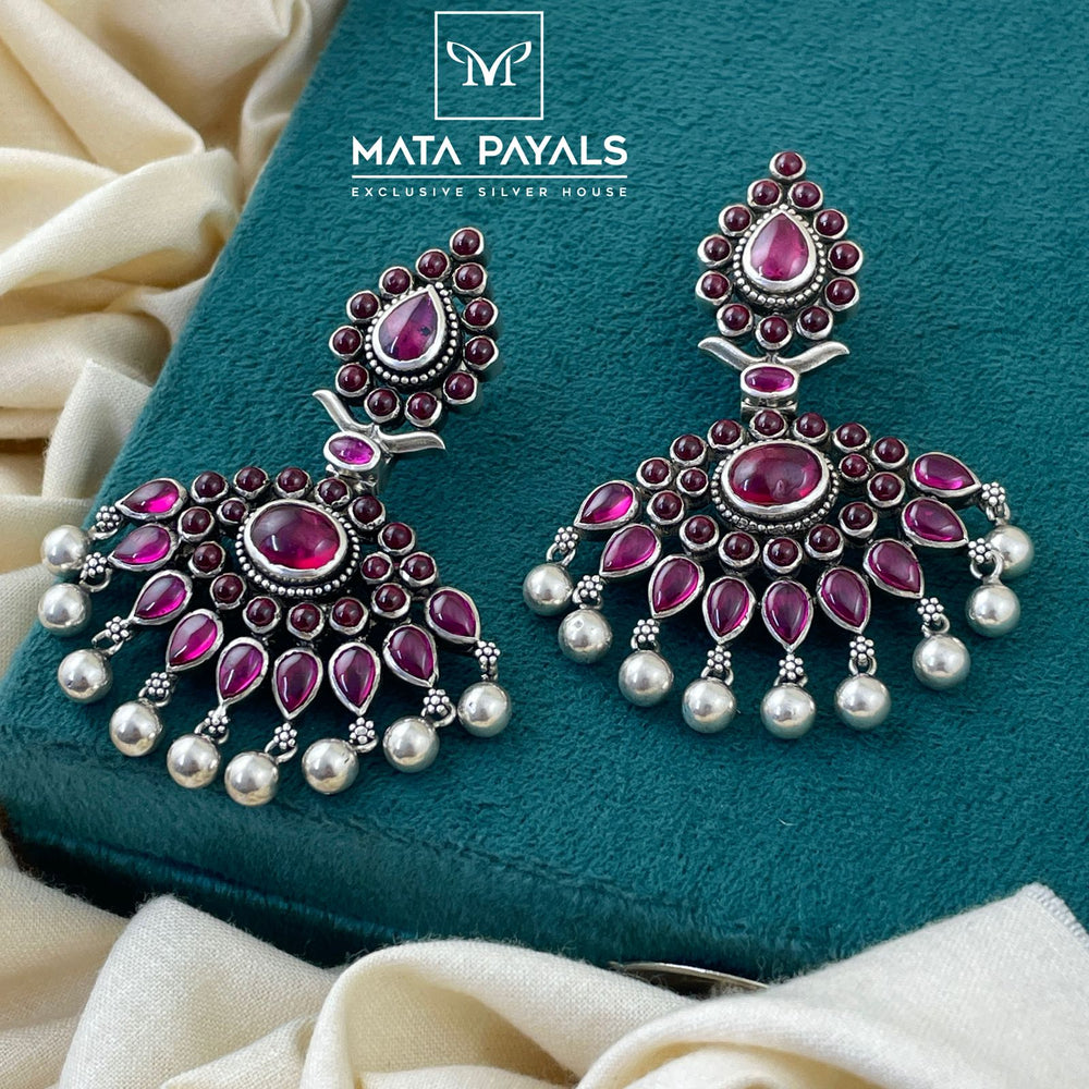 Captivating Leafy Red Oxidised Chandbali