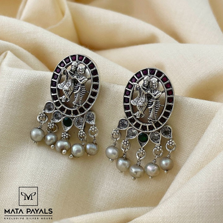 Traditional Radha Krishna Stud